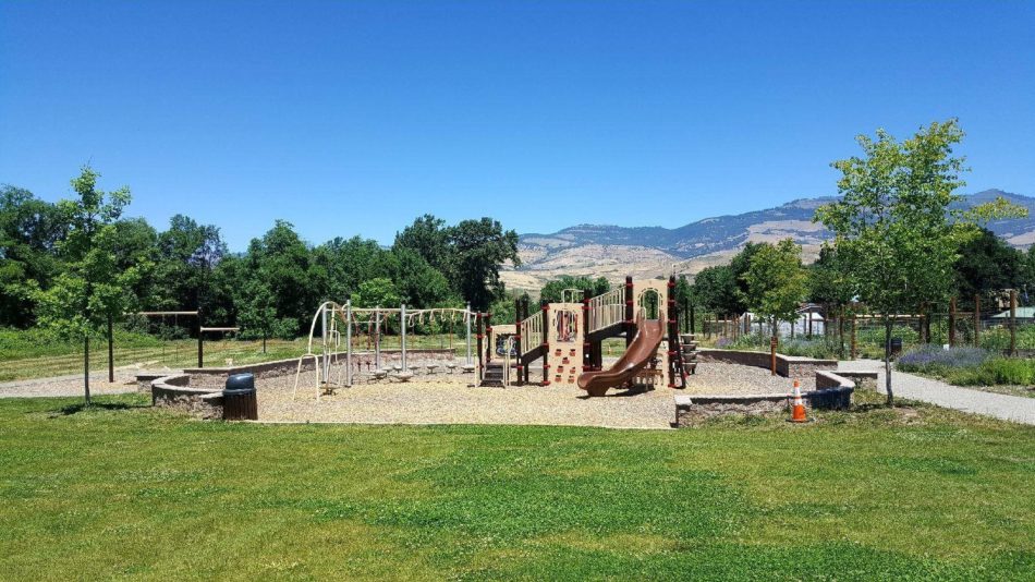 ASHLAND CREEK PARK Southern Oregon Family Magazine